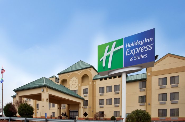 HOLIDAY INN EXPRESS & SUITES ST. LOUIS WEST - FENTON $113 ($̶1̶3̶9̶ ...