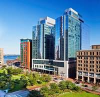 Waterfront Hotel in the Heart of Historic Downtown Boston