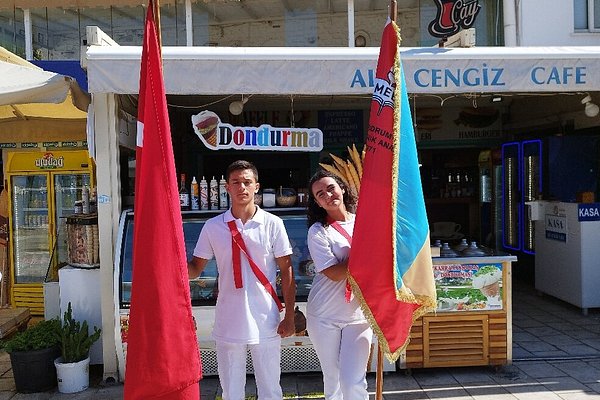 https://dynamic-media-cdn.tripadvisor.com/media/photo-o/29/10/3d/df/ali-cengiz-cafe-bu-bolgenin.jpg?w=600&h=400&s=1