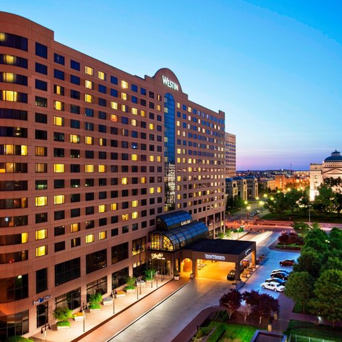 THE 10 CLOSEST Hotels to Indiana Convention Center, Indianapolis