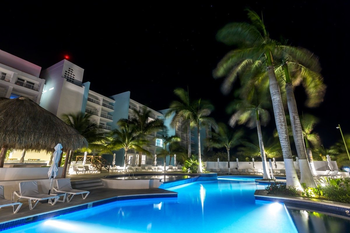 Fiesta Americana Cozumel All Inclusive Pool Pictures & Reviews - Tripadvisor