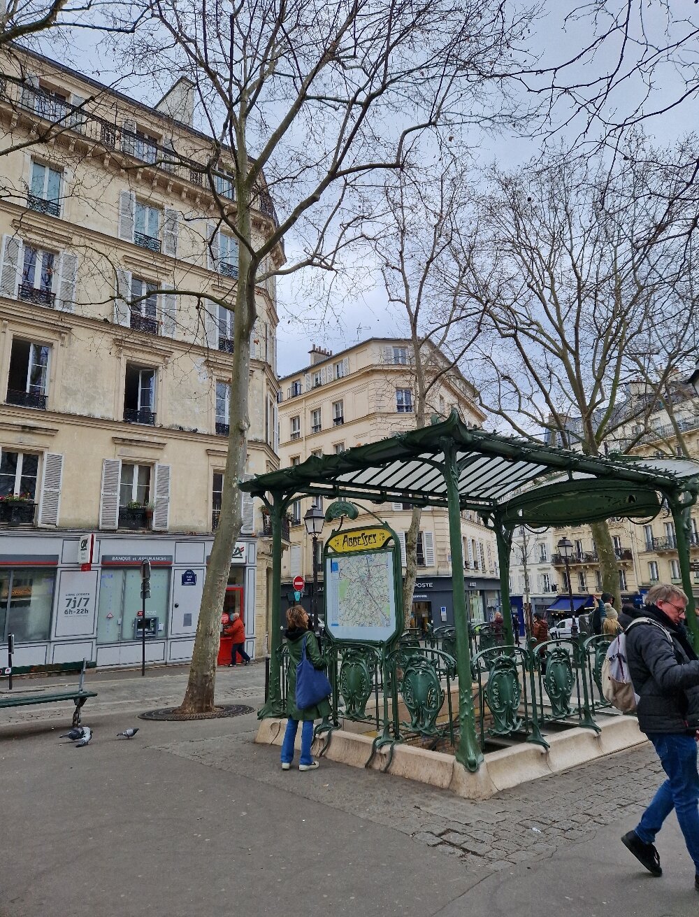 Abbesses Metro Station, Париж: лучшие советы перед посещением - Tripadvisor