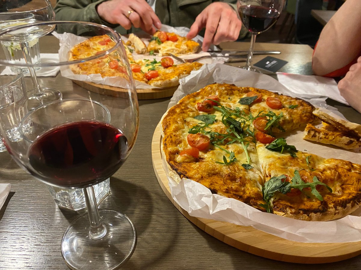 Easy Wine & Easy Pizza, Рига - фото ресторана - Tripadvisor