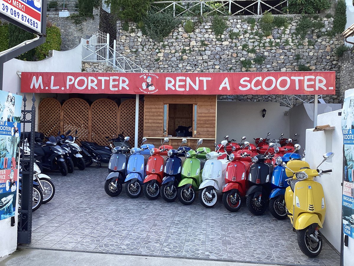 - Rent a Scooter (Praiano, Italien) - -