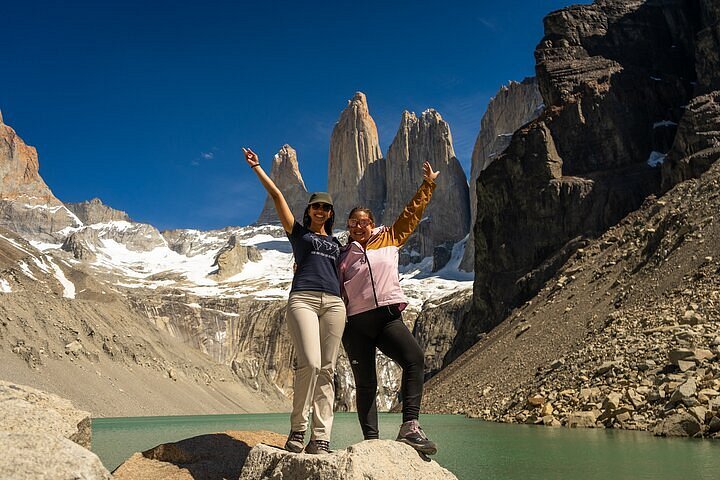 tours from ushuaia to torres del paine