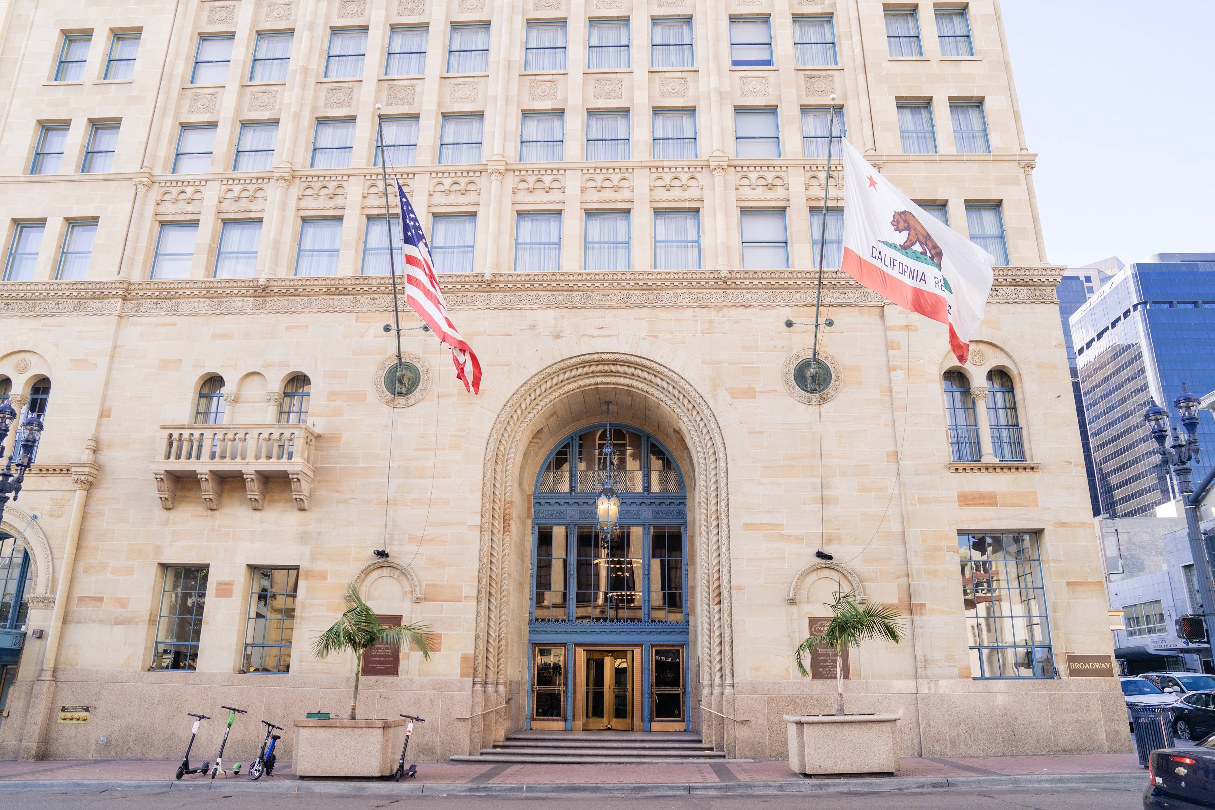 COURTYARD BY MARRIOTT SAN DIEGO DOWNTOWN Updated 2024 CA   Exterior 