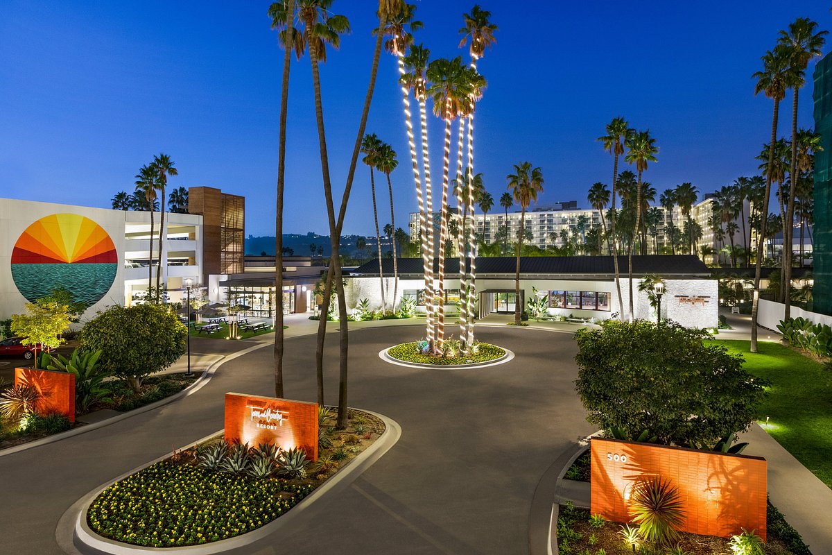 Pet Friendly Hotels San Diego: Hotels for Your Dog and Cat - Thrillist