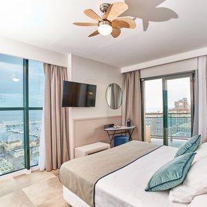 Leonardo Fuengirola Junior Suite