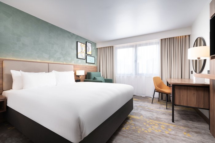 HOLIDAY INN LONDON GATWICK WORTH - Updated 2023 (Crawley)