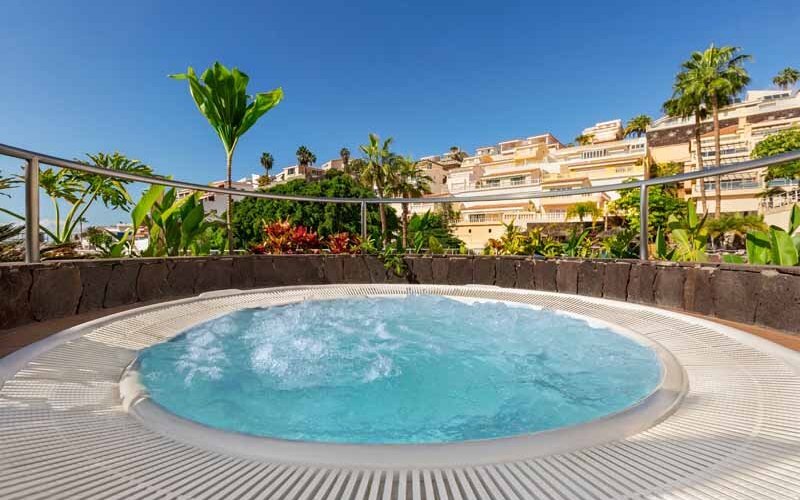 Jacuzzi