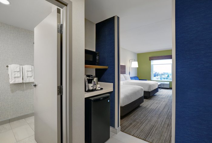 Holiday Inn Express & Suites Collingwood, an IHG Hotel - UPDATED 2023 ...