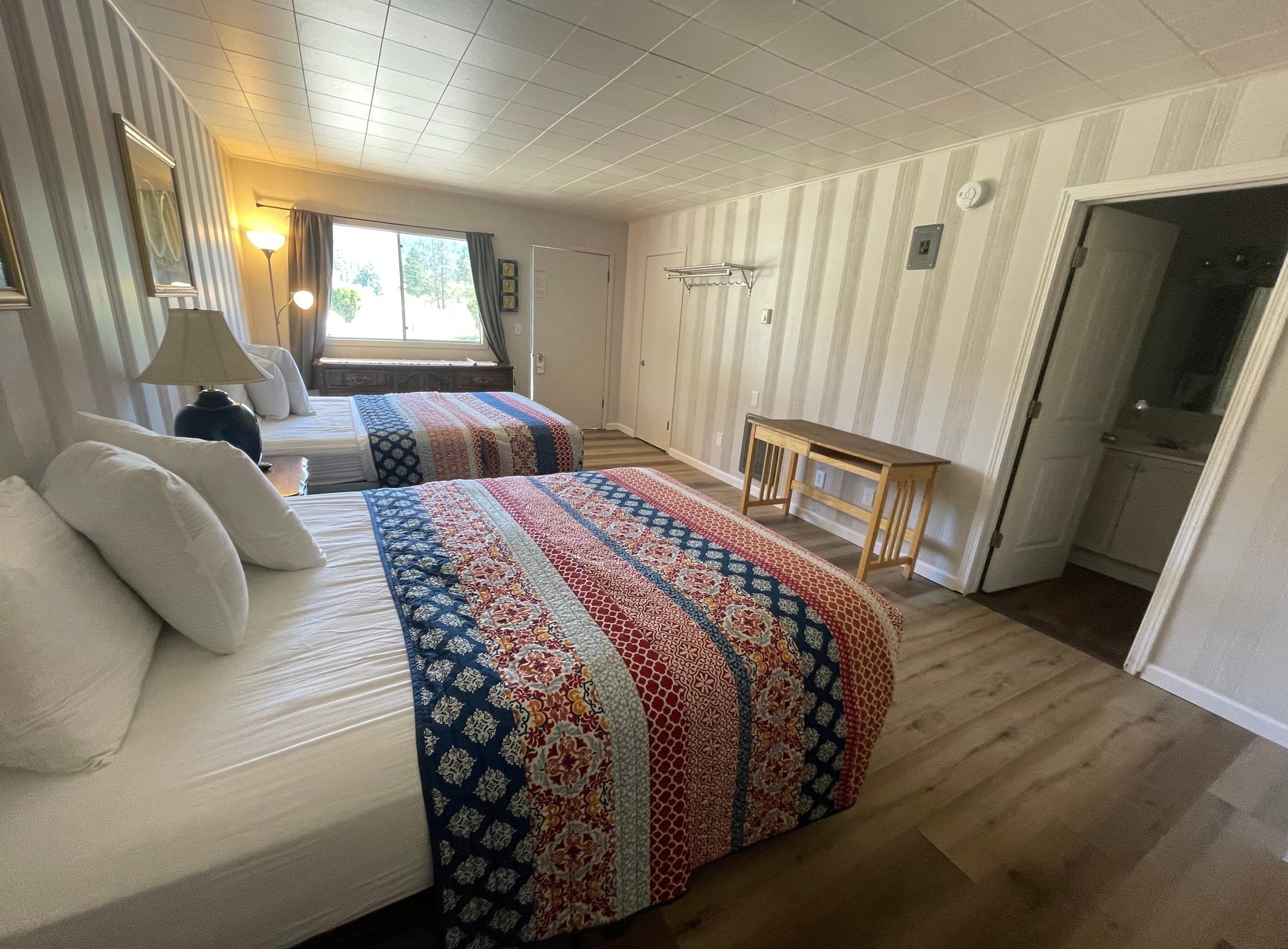 Country Inn by null