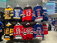 NHL Store in New York - @EricsNewYork 