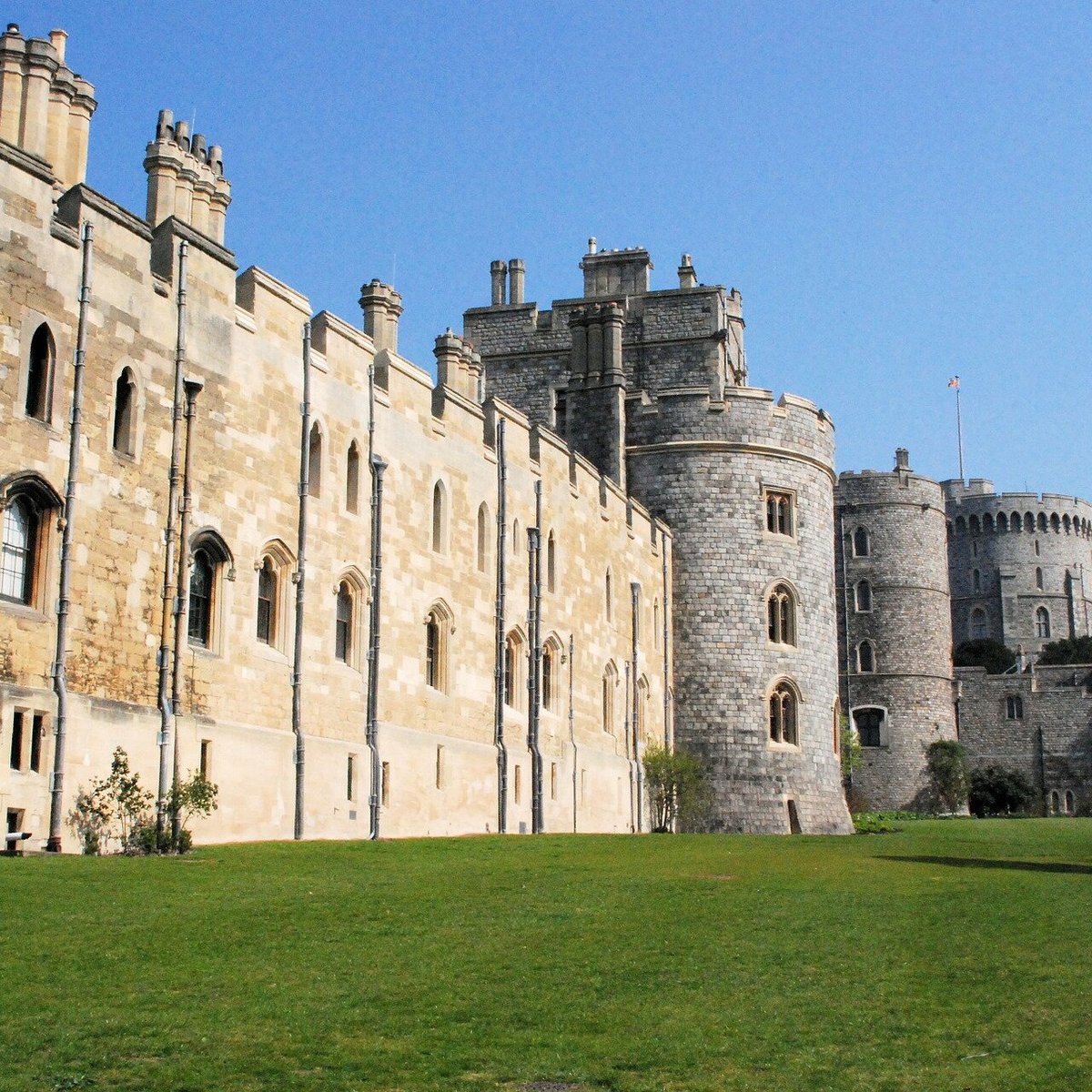 VIP Windsor Castle Tour (London, England): Address, Phone Number ...