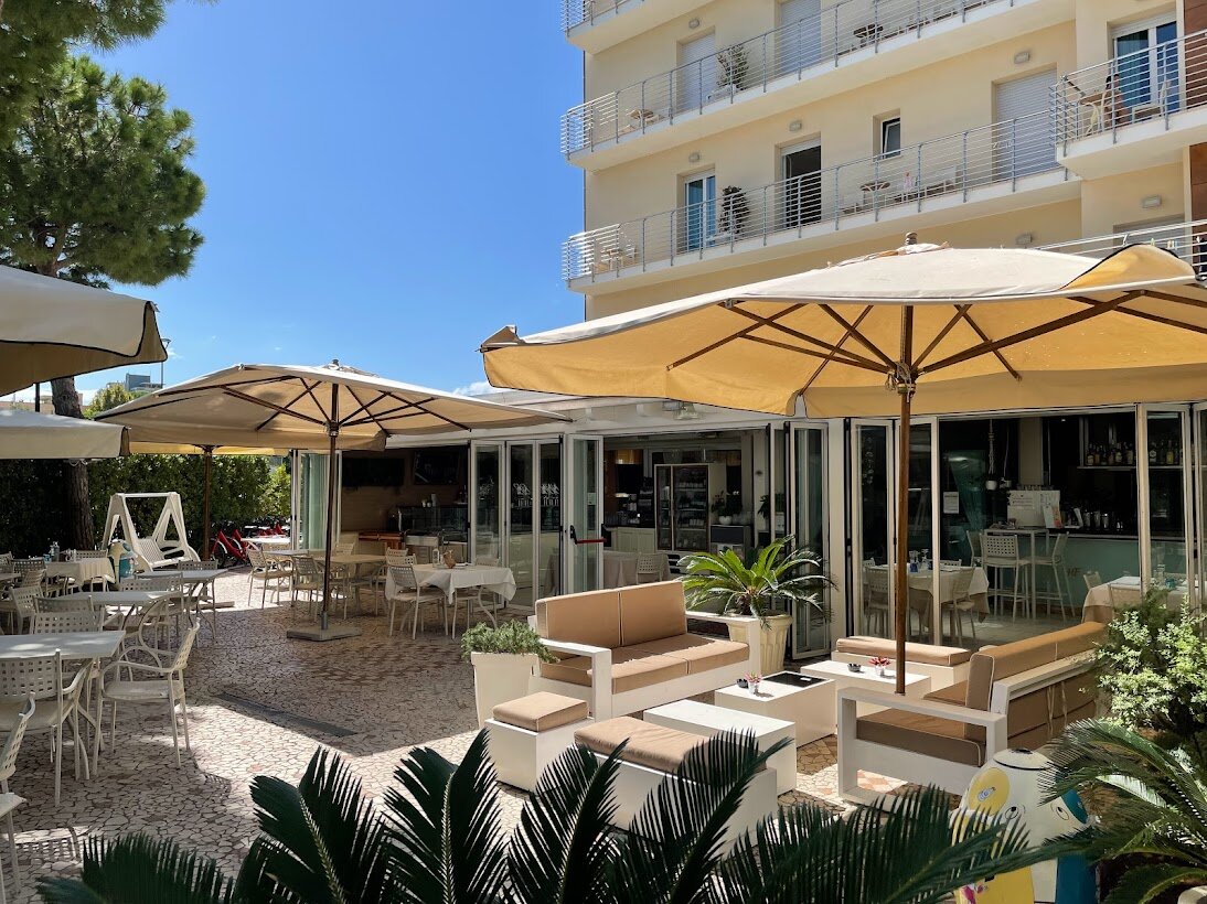 HOTEL FRANCA Milano Marittima Prezzi e Recensioni 2024