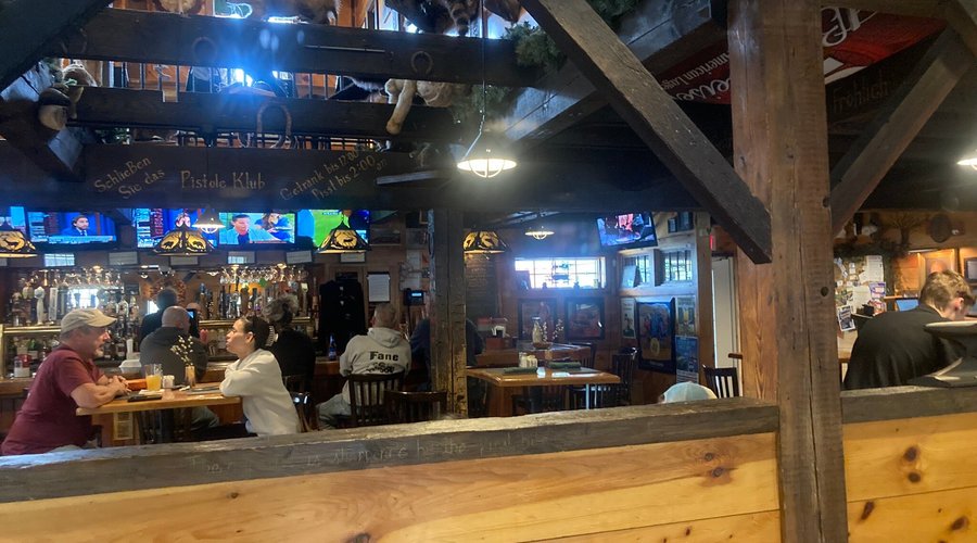 Large portions, tasty and relaxed atmosphere.