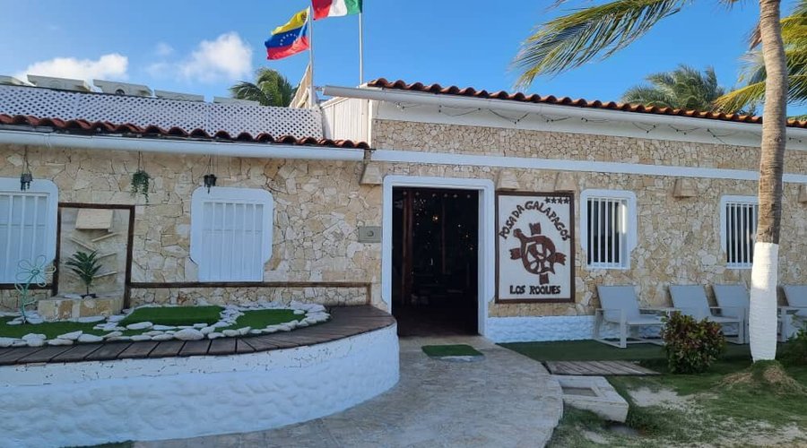 Front / Entrada principal