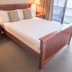 HCPHGBedroom Deluxe Bed
