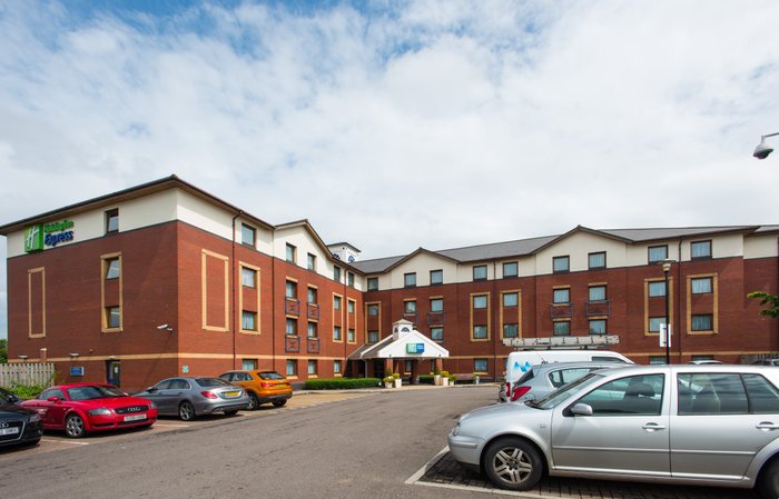 Car Park - Picture of Holiday Inn Cardiff City, An IHG Hotel - Tripadvisor