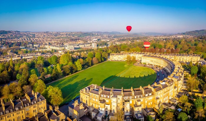 parking at the royal crescent hotel bath