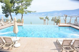Piscine et plage