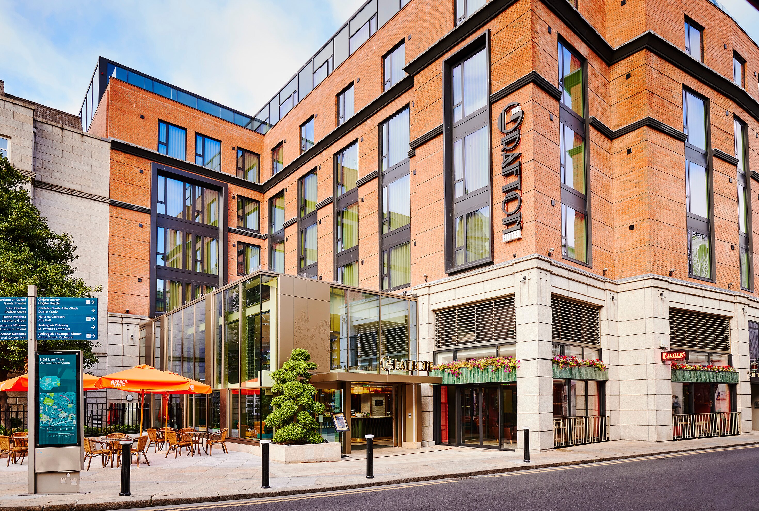 THE GRAFTON HOTEL - Updated 2023 Prices & Reviews (Dublin, Ireland)