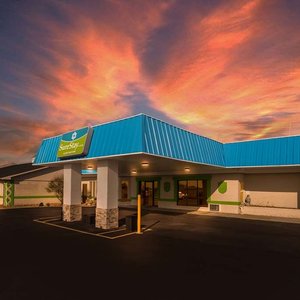 SureStay By Best Western Higginsville in Higginsville