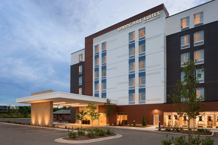 SPRINGHILL SUITES MILWAUKEE WEST/WAUWATOSA $136 ($̶1̶7̶3̶) - Updated ...