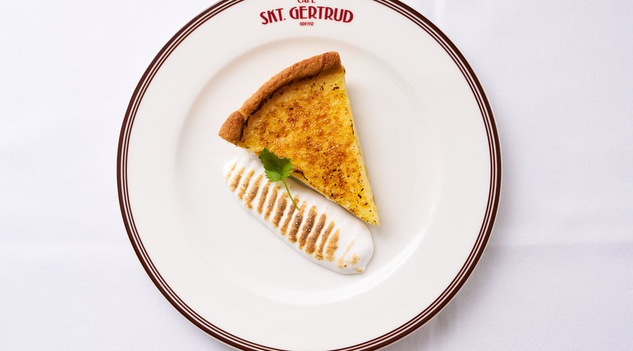 Lemon tart - meringues