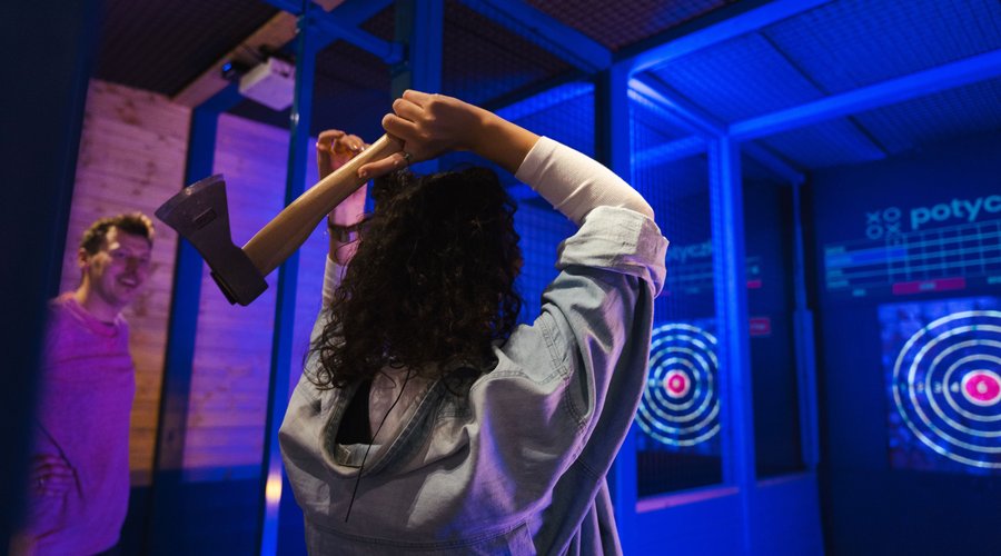 Throwing real axes