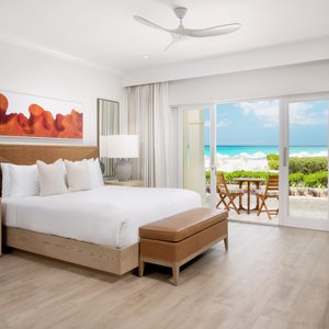 Deluxe Oceanfront Studio
