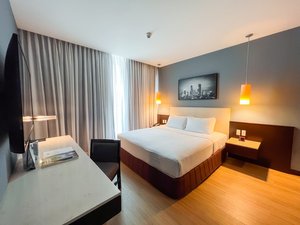 B Hotel Alabang in Luzon