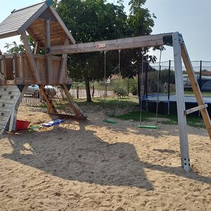 Leuke speeltuin voor kinderen.