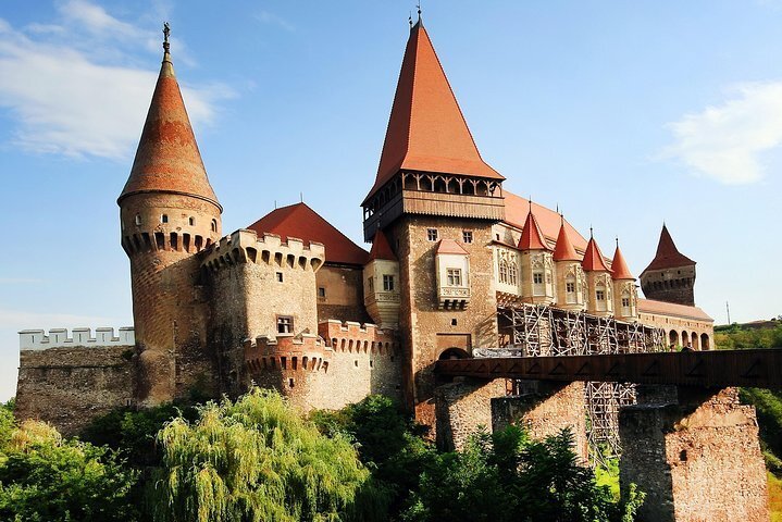 2023 4 days Tour of Transylvania from Bucharest to Budapest