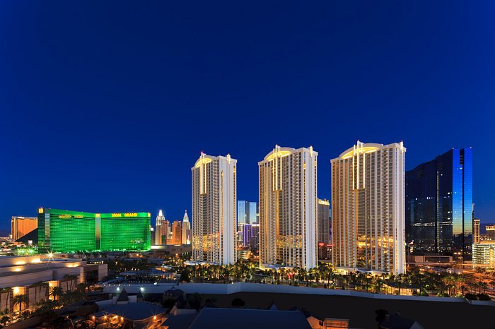 SIGNATURE AT MGM GRAND $94 ($̶1̶9̶4̶) - Updated 2023 Prices & Hotel Reviews  - Las Vegas, NV