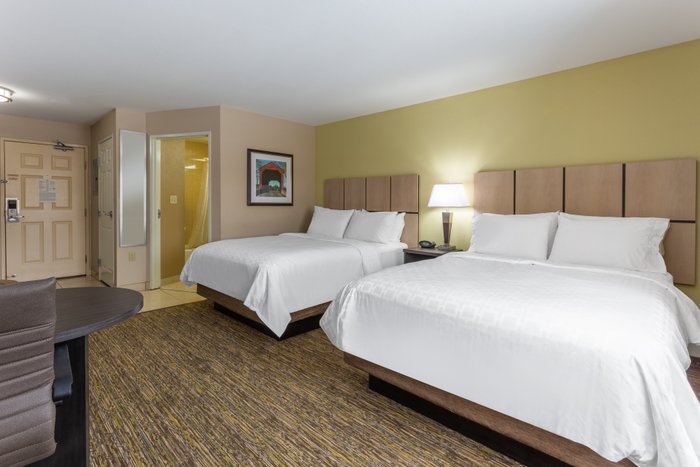 CANDLEWOOD SUITES SOUTH BEND AIRPORT - Updated 2023 Prices & Hotel ...