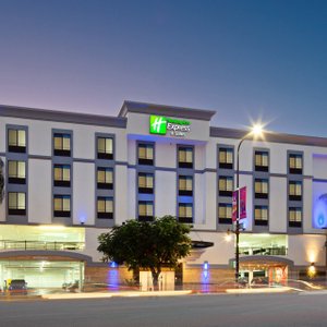 Holiday Inn Express Hollywood Walk of Fame