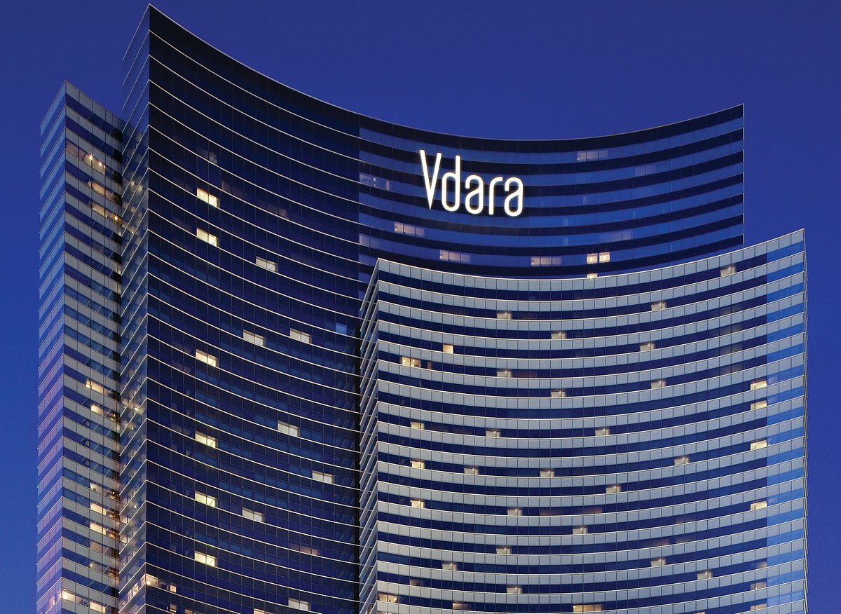10 Best Vegas Hotels for Couples