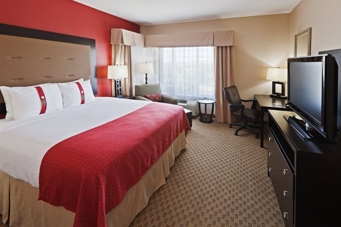 HOLIDAY INN OKLAHOMA CITY AIRPORT, AN IHG HOTEL $89 ($̶1̶1̶7̶ ...