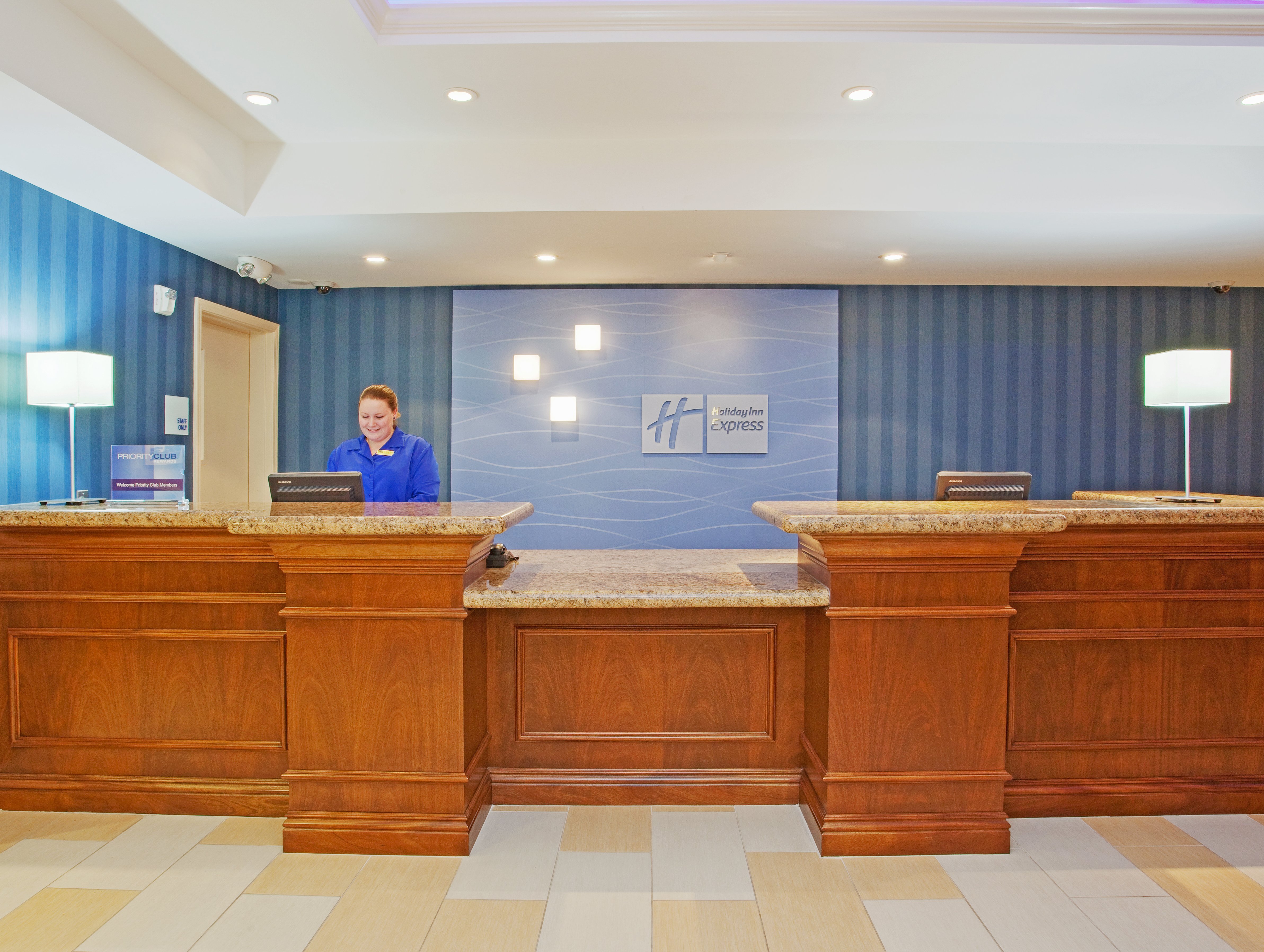 HOLIDAY INN EXPRESS SUITES SANTA CRUZ AN IHG HOTEL 102