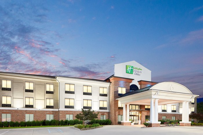 HOLIDAY INN EXPRESS & SUITES SALEM, AN IHG HOTEL $119 ($̶1̶4̶0̶ ...