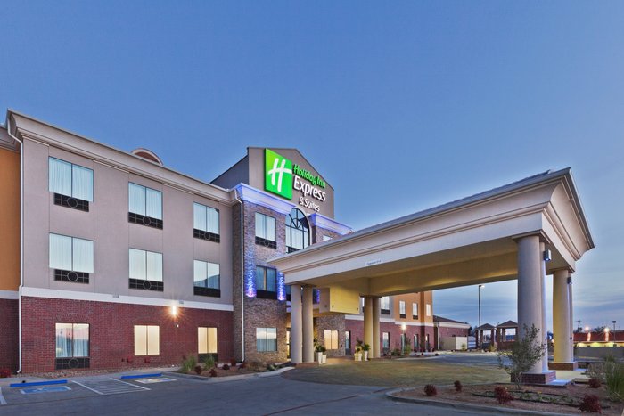 HOLIDAY INN EXPRESS & SUITES BROWNFIELD, AN IHG HOTEL - Prices ...