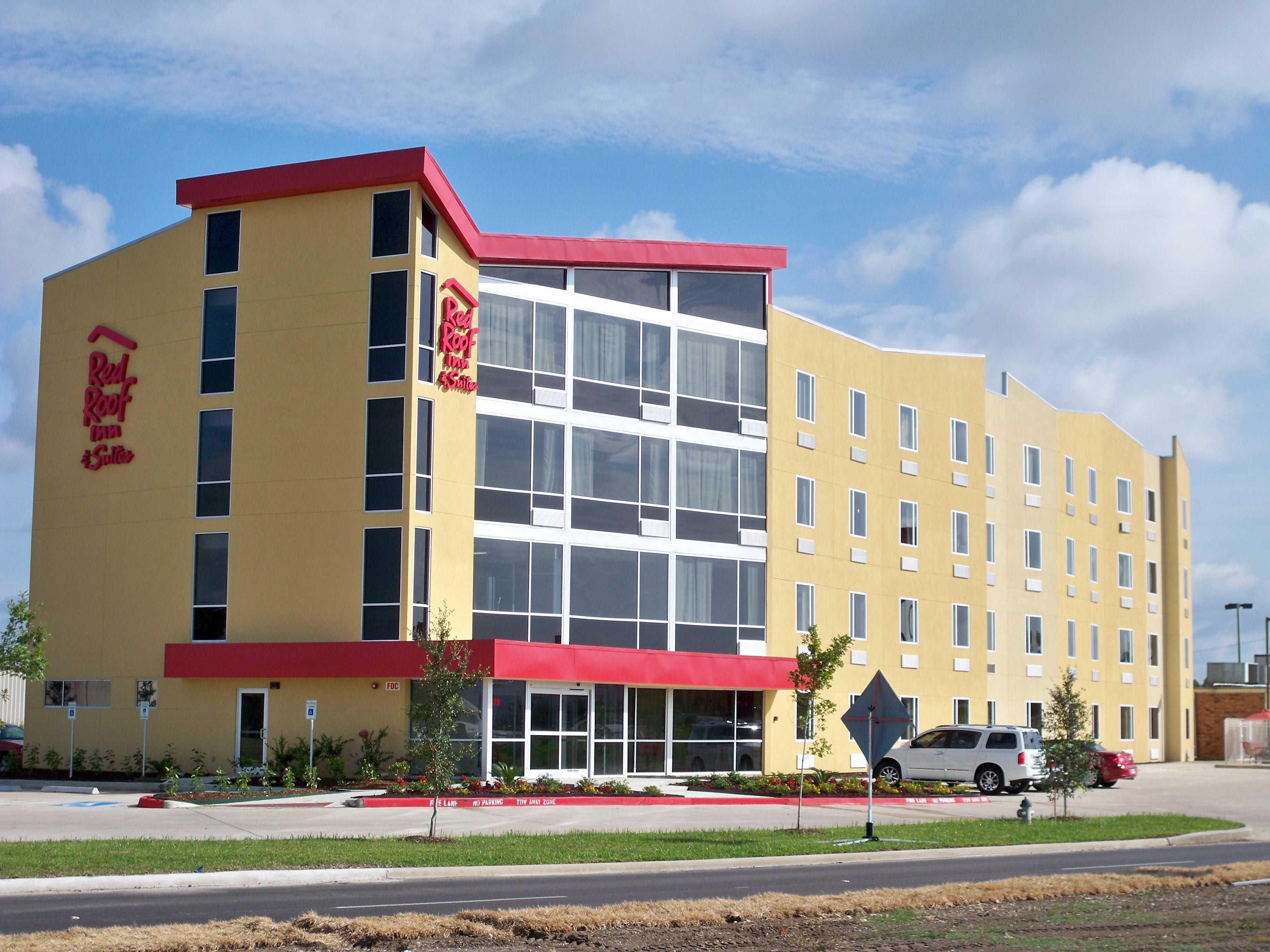 RED ROOF INN SUITES BEAUMONT