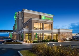 Holiday Inn & Suites Red Deer South in Red Deer