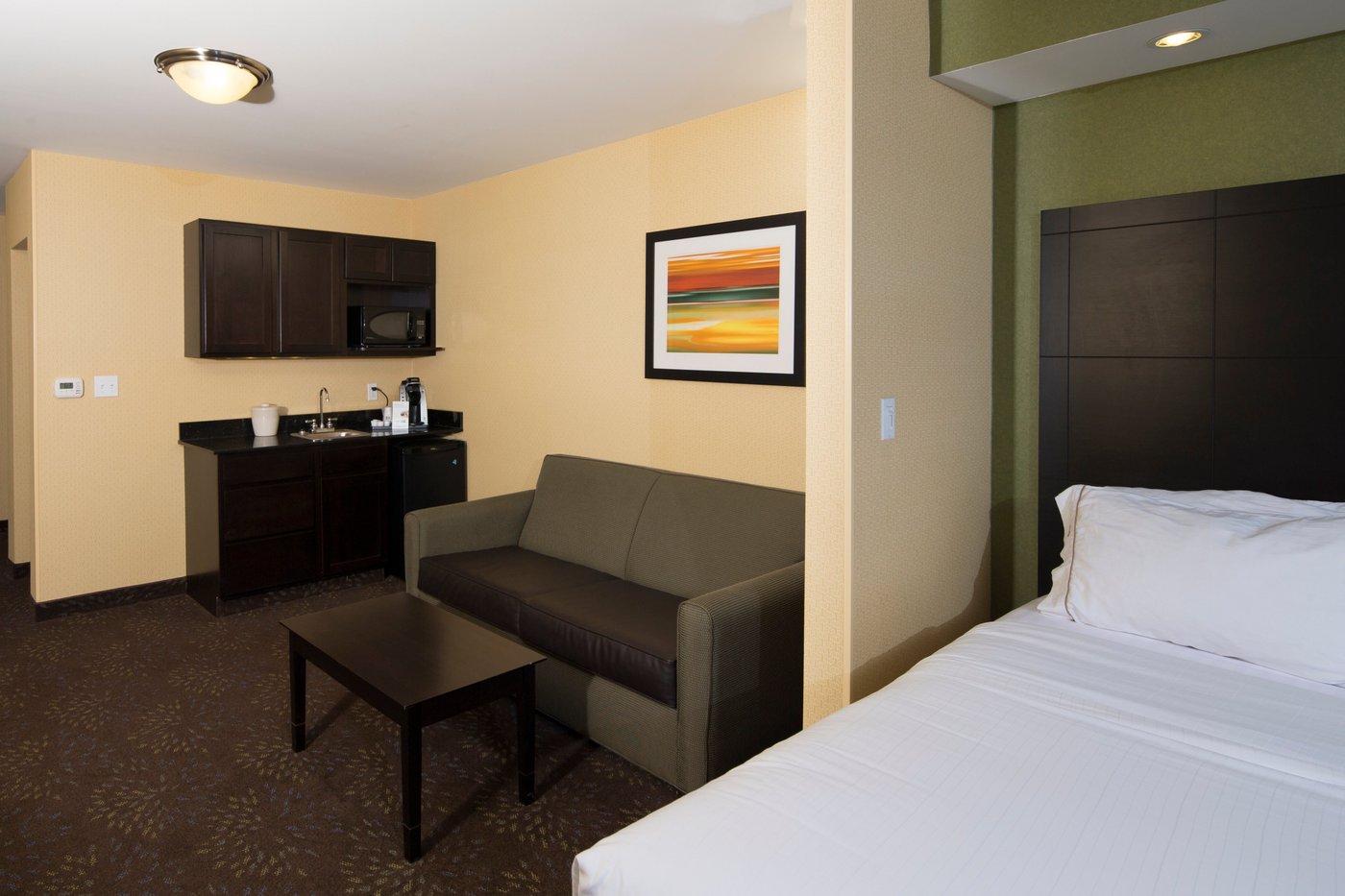 HOLIDAY INN EXPRESS & SUITES DETROIT NORTH - TROY, AN IHG HOTEL $124 ...