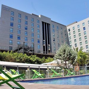 769932 Exterior