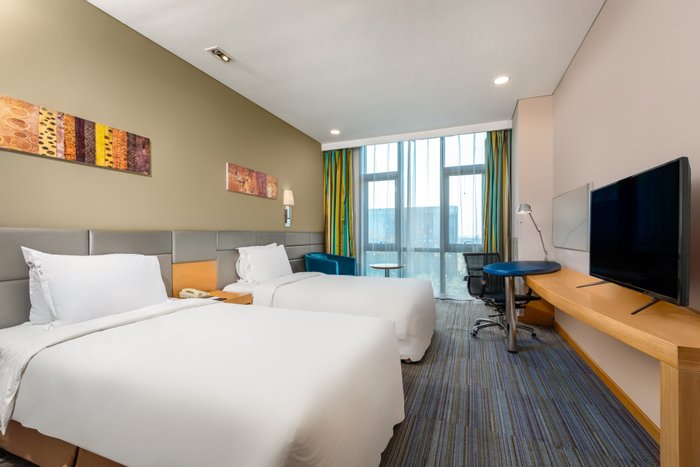 HOLIDAY INN EXPRESS BEIJING YIZHUANG, AN IHG HOTEL $73 ($̶7̶9̶ ...