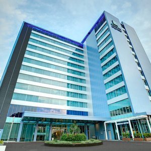 Exterior of Holiday Inn Express Jakarta International Expo
