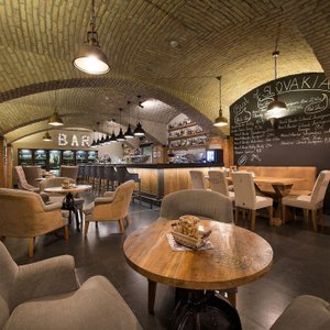 Coffee And Wine Lounge