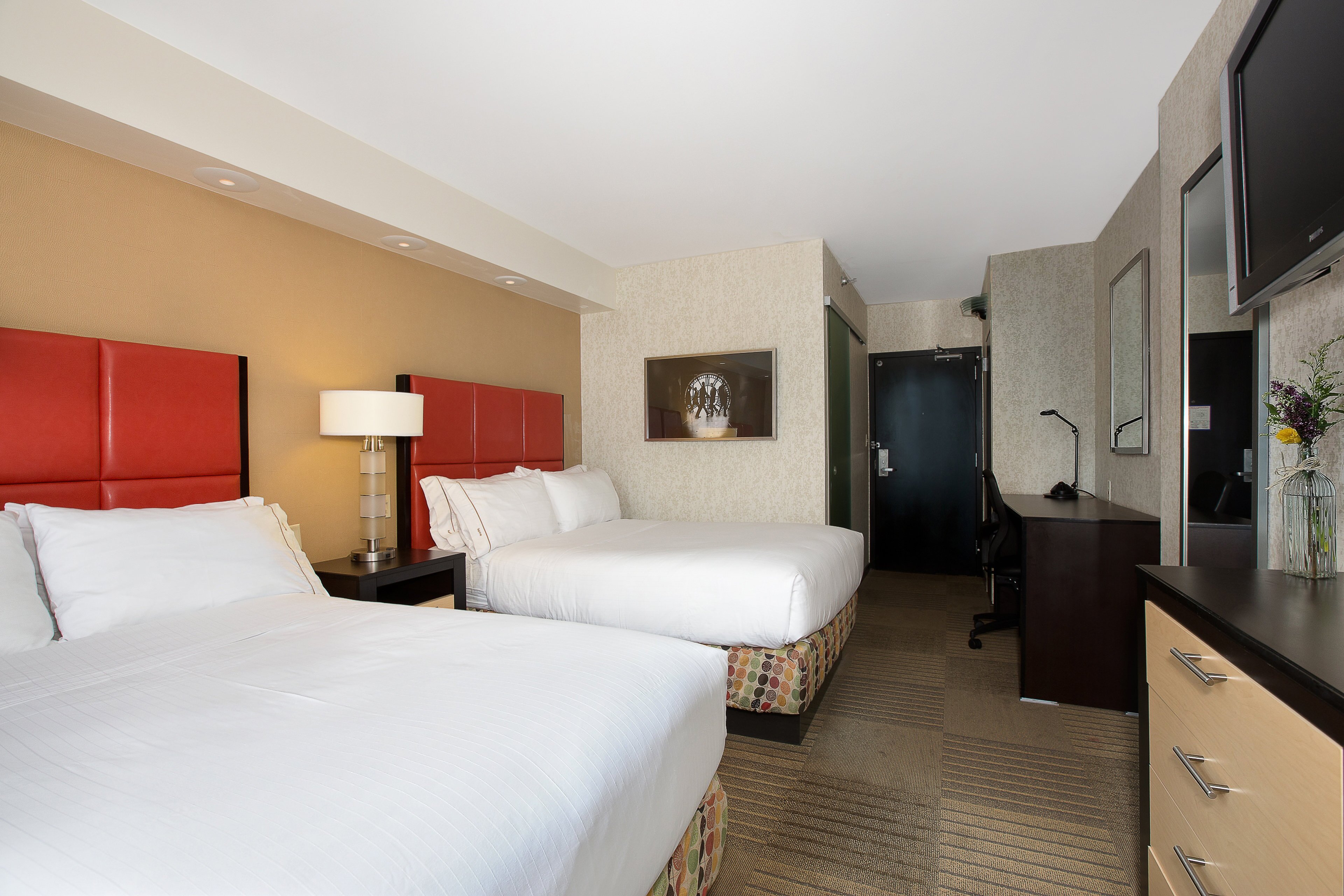 HOLIDAY INN EXPRESS DENVER DOWNTOWN AN IHG HOTEL 118 2 5 6   Two Beds With Great Views 